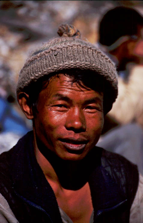 00-11-12 N7-02 Porter Renjo La