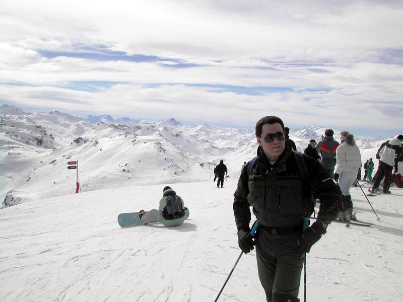 0302 1272 skiing 